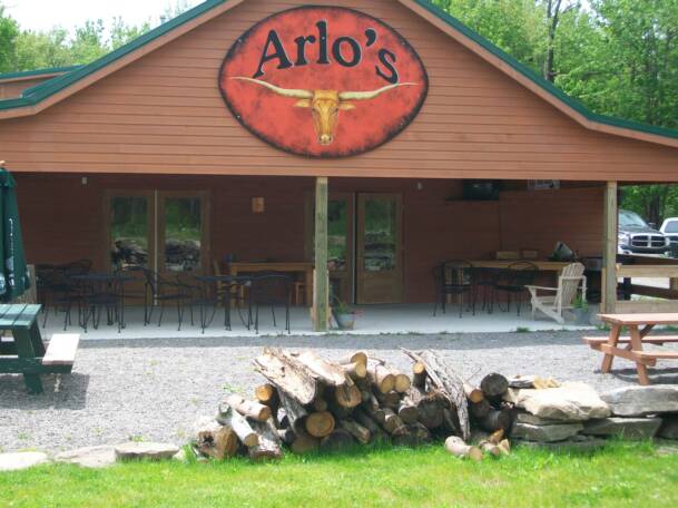 Arlo's Tavern