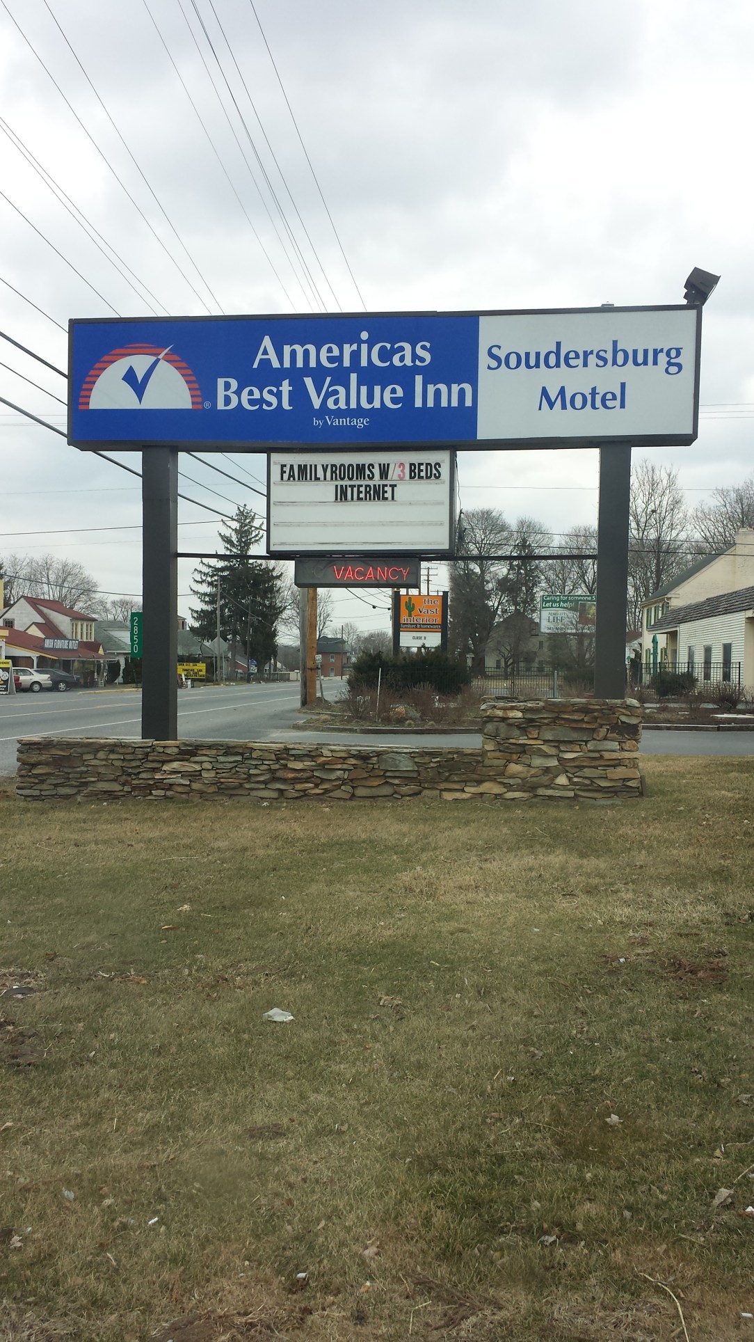 A lot of flashing "vacancy" signs, much shades of the Bates Motel. 