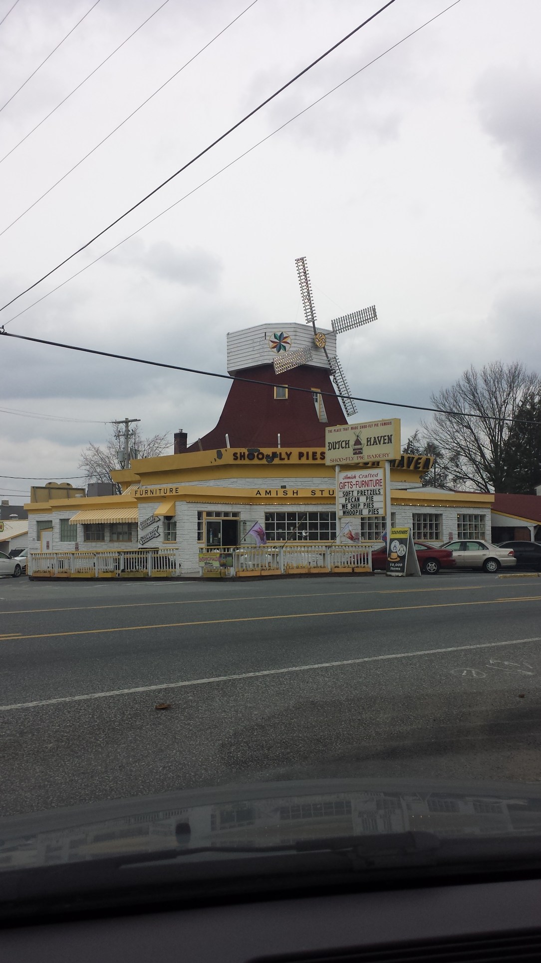 They really play up the quaintness factor on Route 30. 