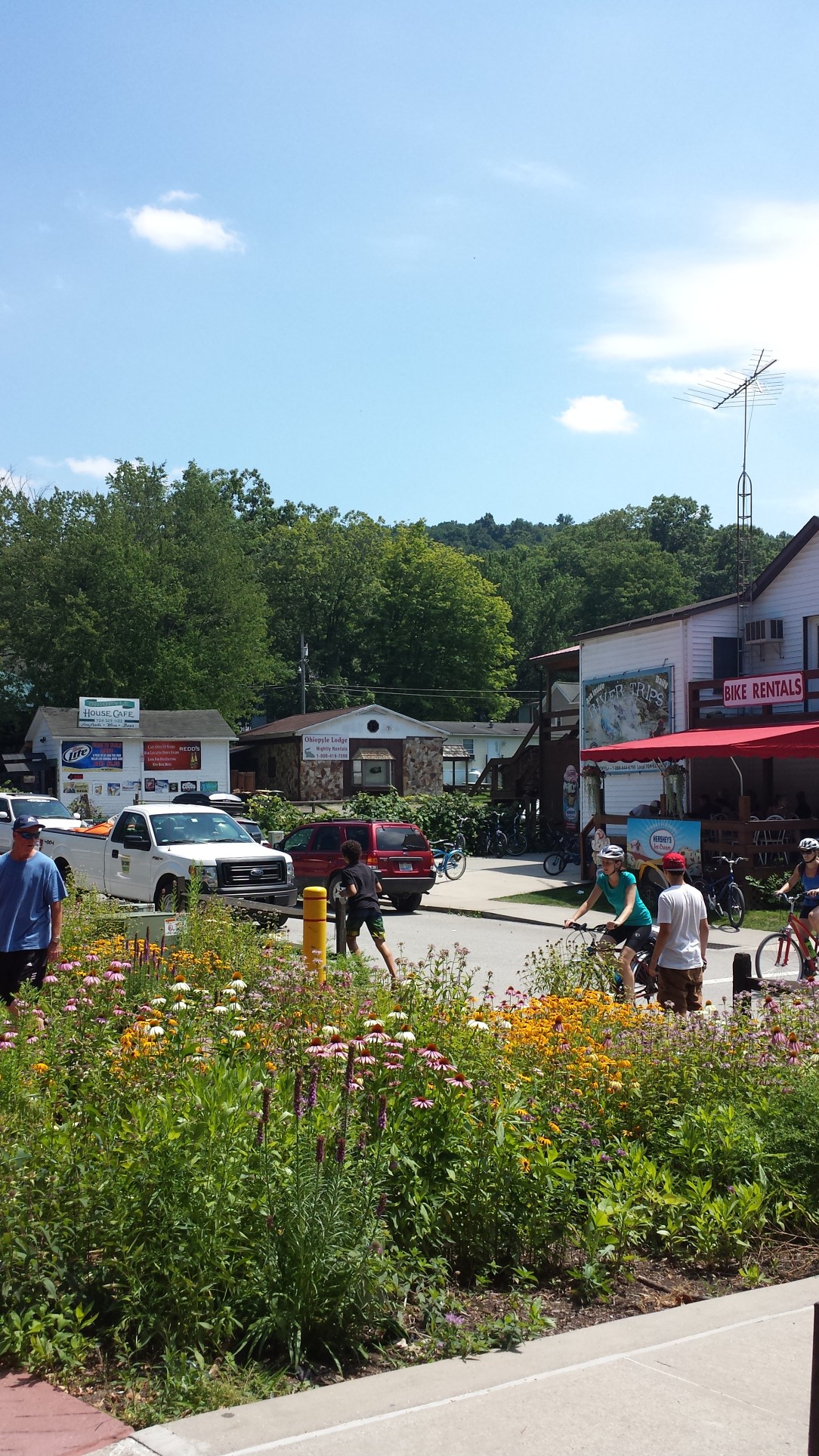 You could see the Ohiopyle House Café here if you squint. 