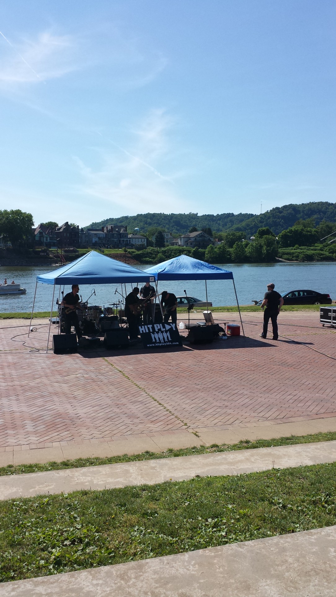 Music on the Ohio.